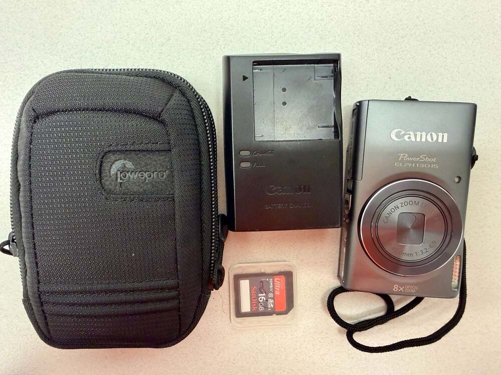 Canon PowerShot ELPH 130 IS 16.0MP Digital Camera Bundle with Case and Charger - Picture 5 of 5
